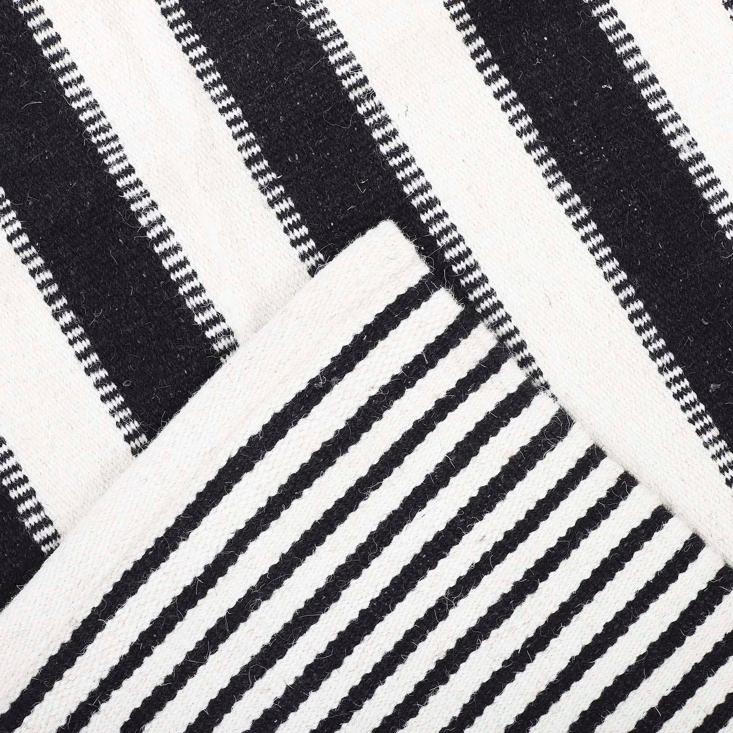 Alfombra Handwoven Rustic 160X230 Blanco/Negro DIB